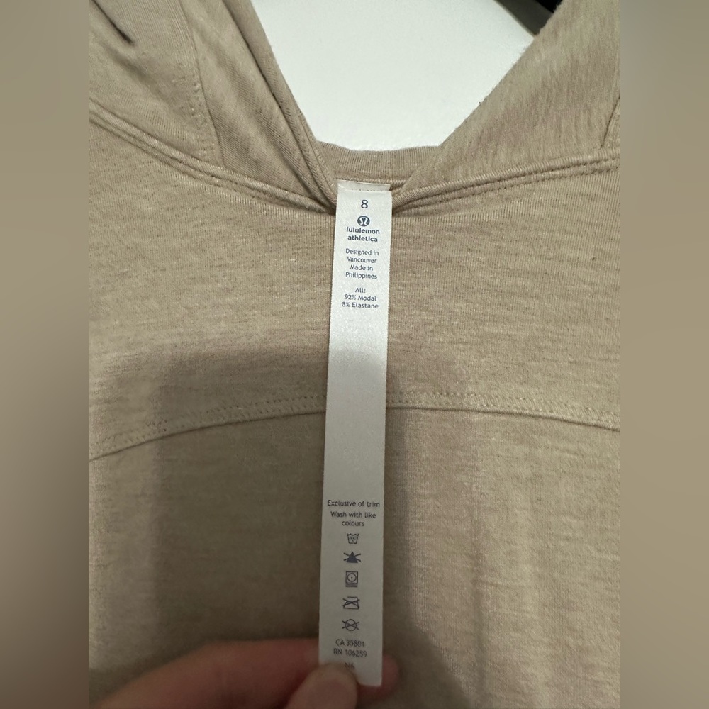 Tan lululemon cropped hoodie - Picture 4 of 4